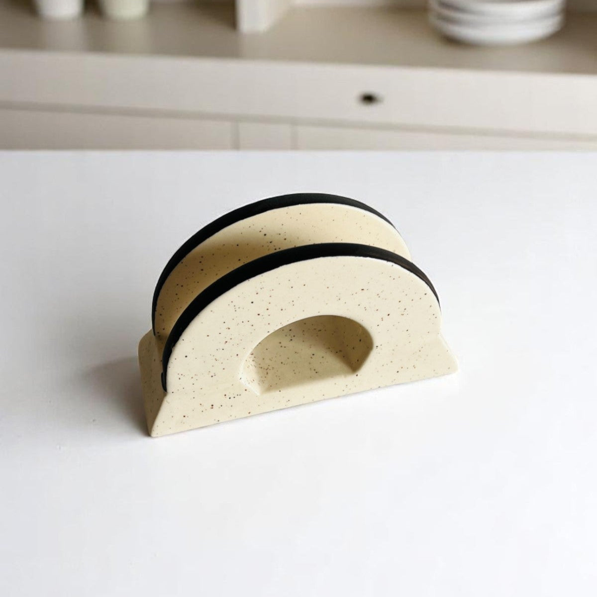 Monochrome Harmony Tissue Holder