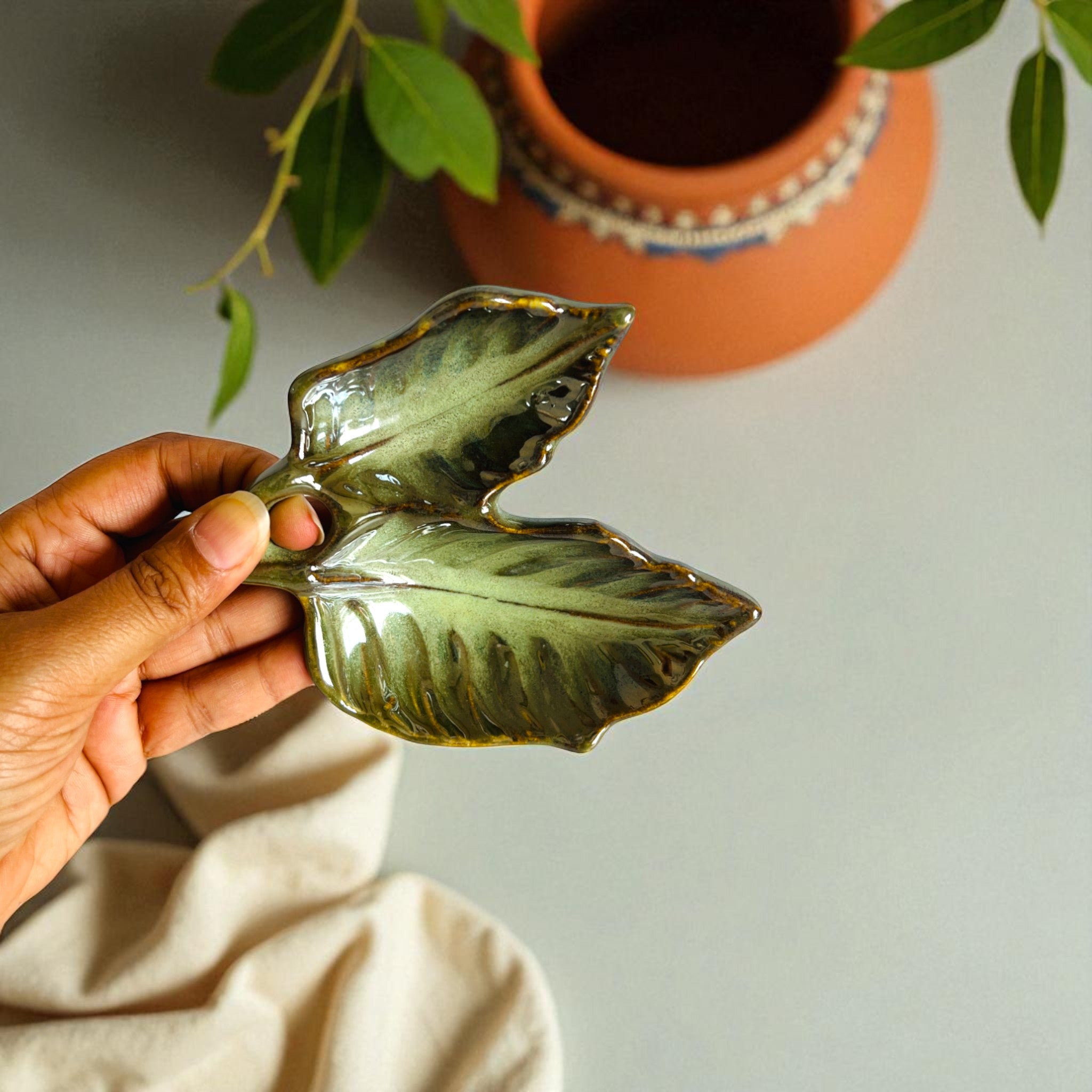 Double Leaf Mini Holder (Set of 2)