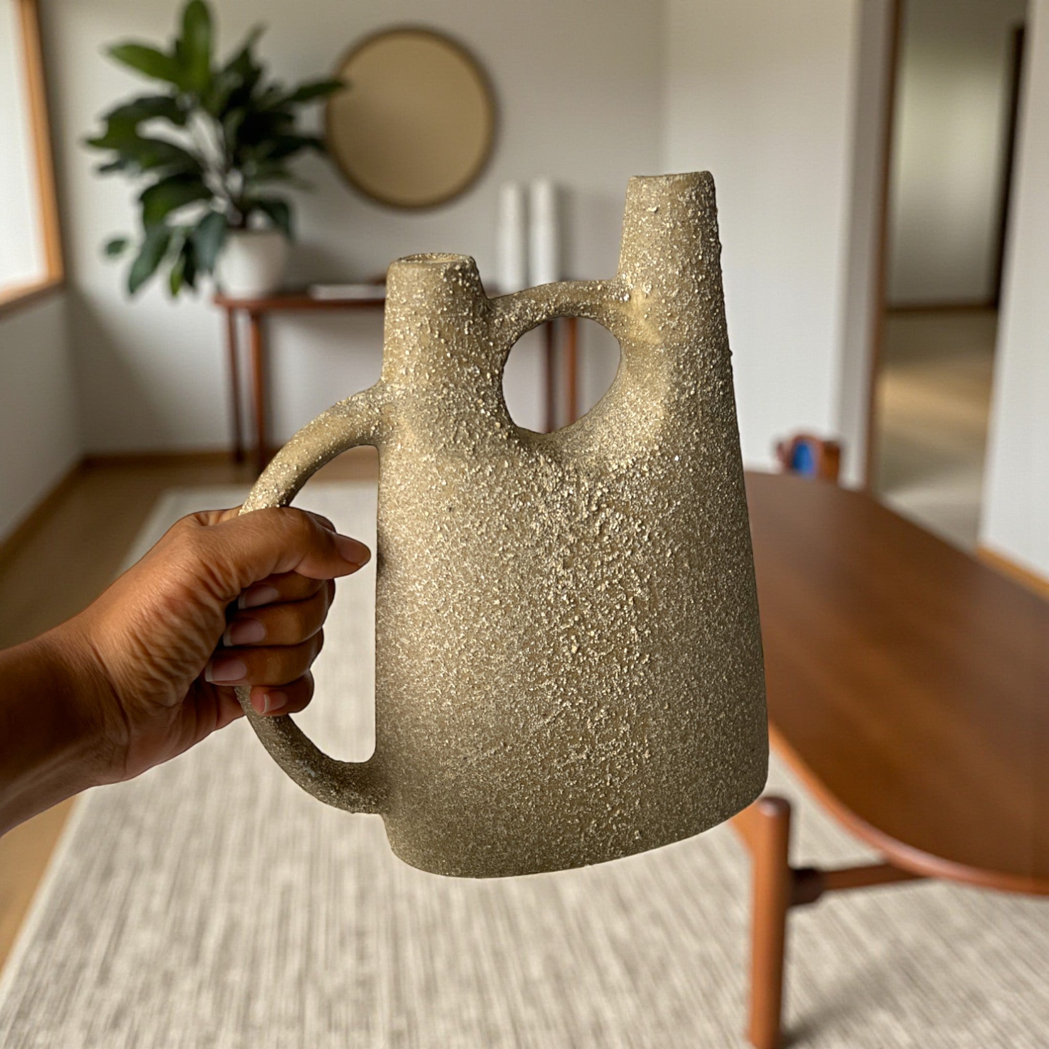 Sahara Grip Vase