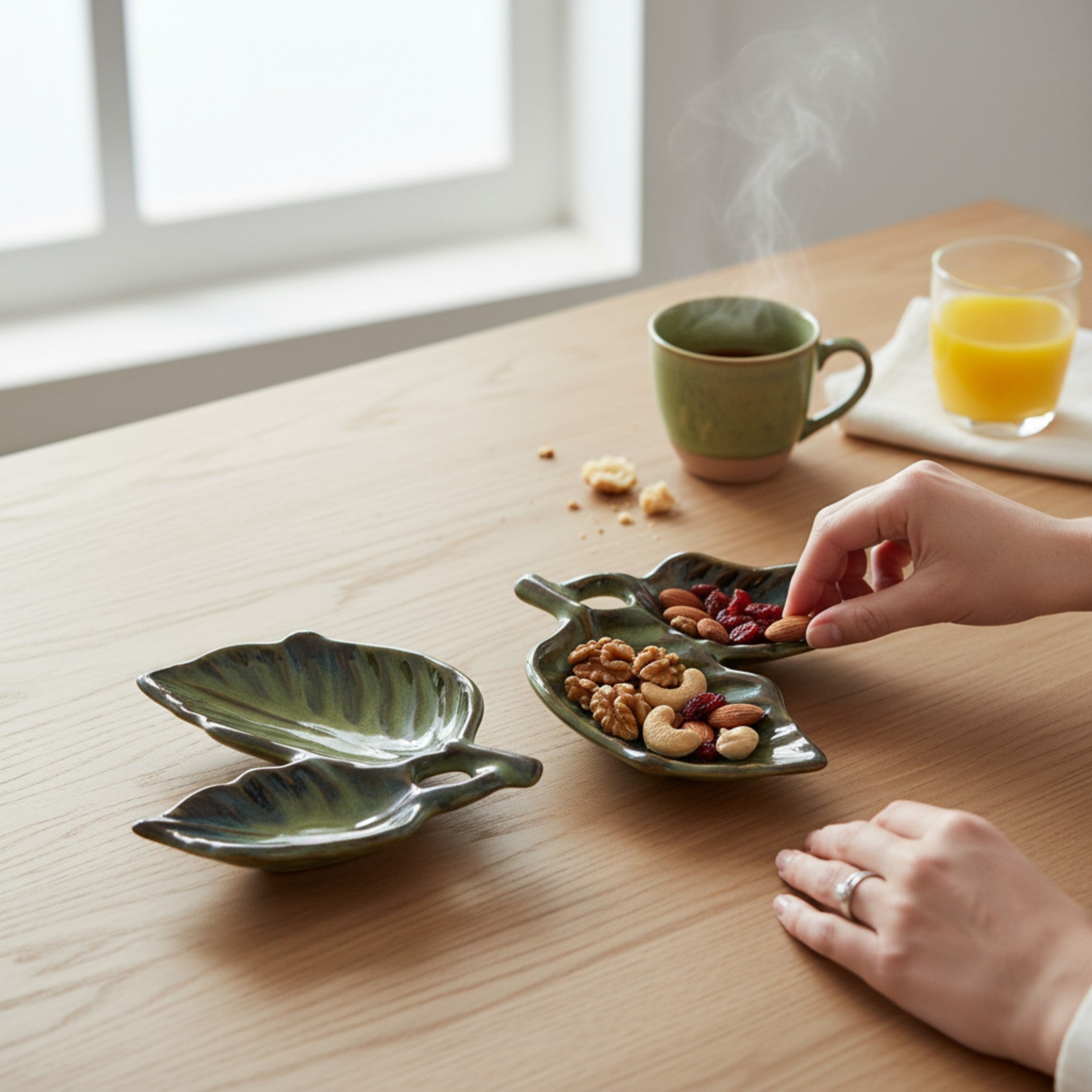 Double Leaf Mini Holder (Set of 2)