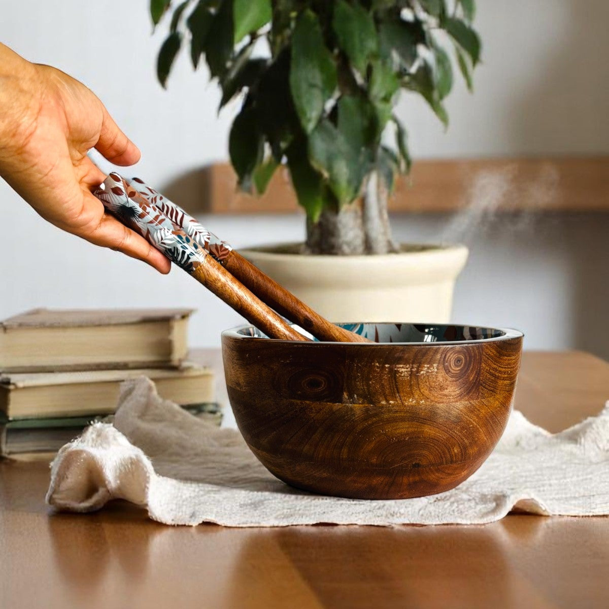 Urban Leaf 8 Inch Salad Bowl with Spoons