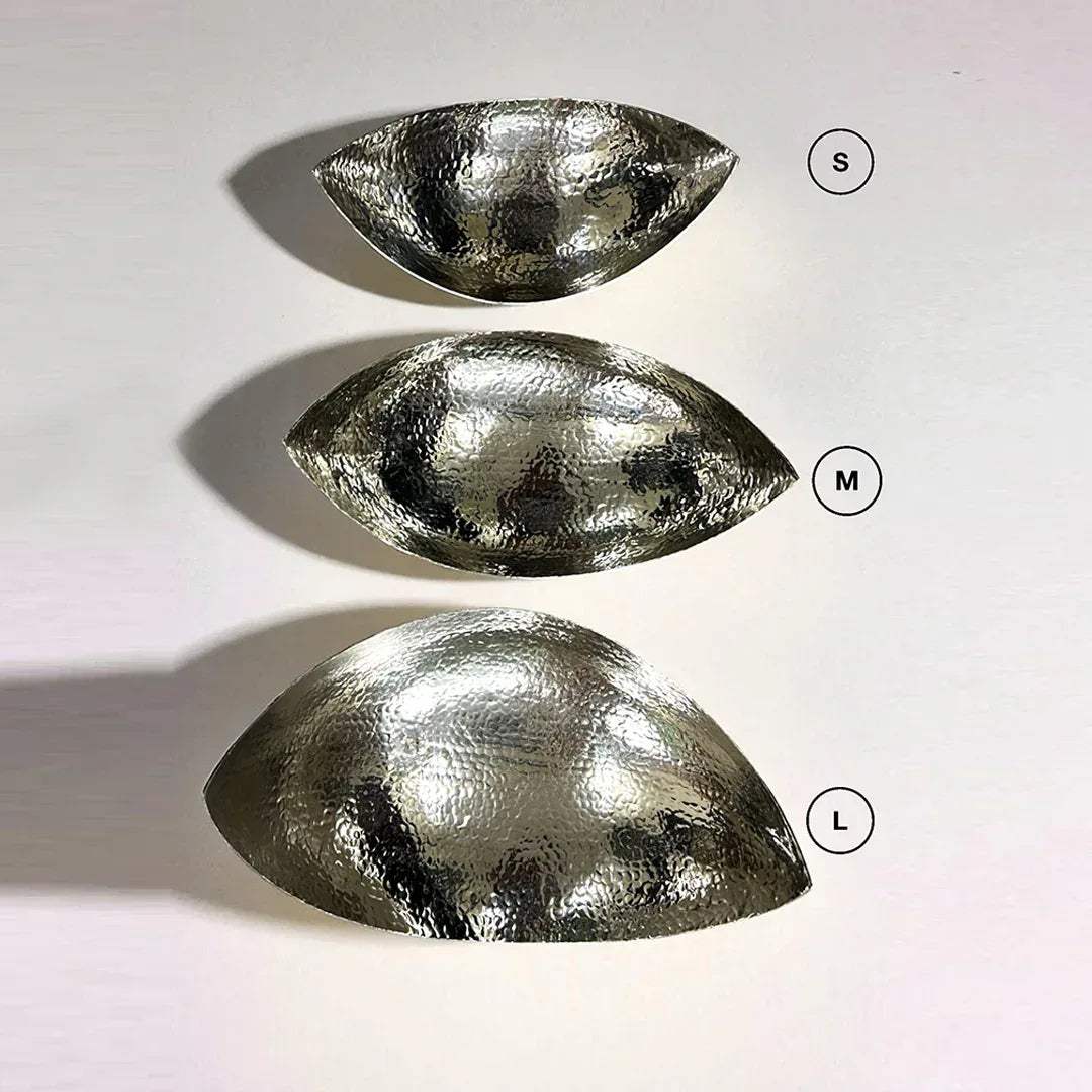 Crescent Harmony sizes; 3 sizes of nesting aluminium bowls (S/M/L) with lightweight, durable construction.
