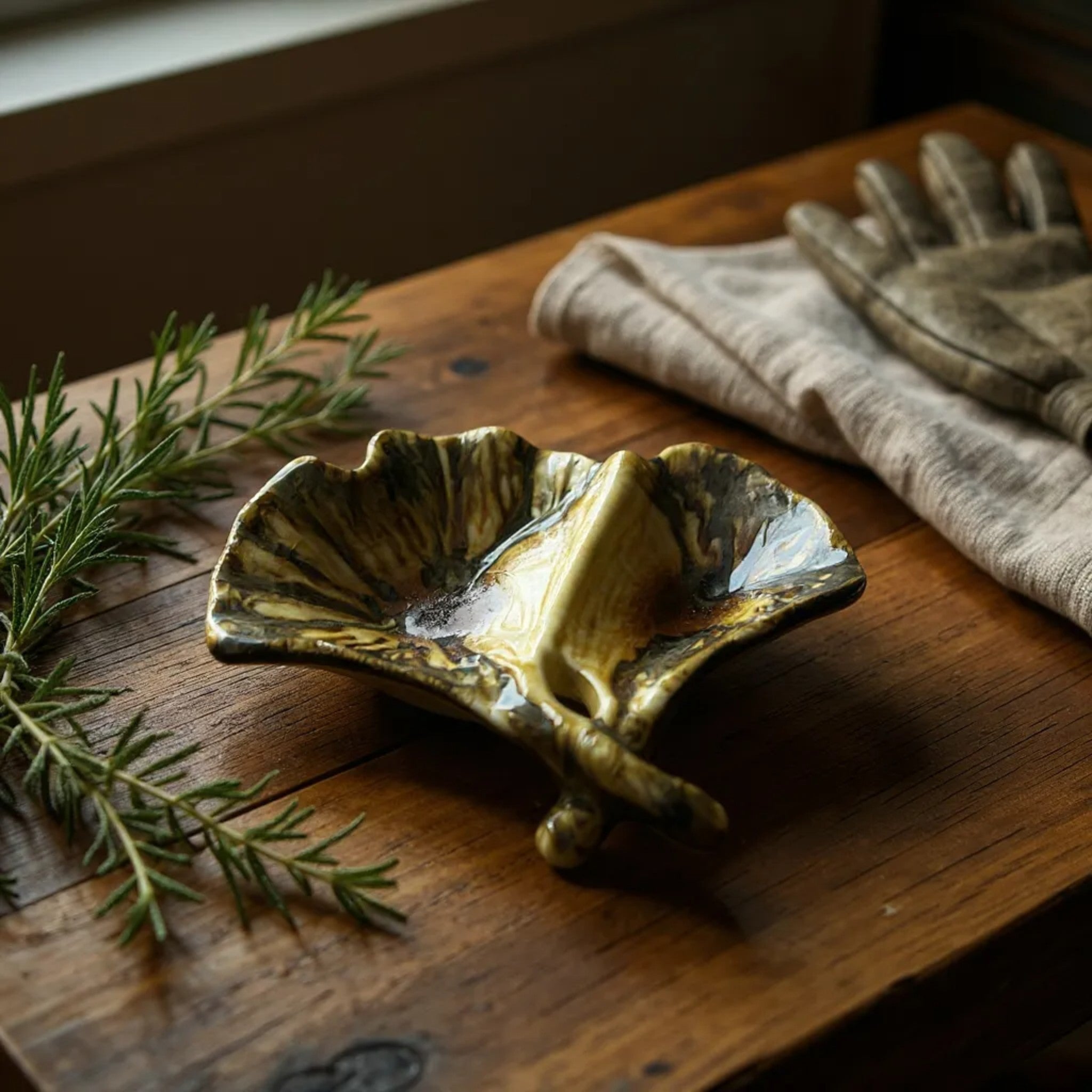 Ginkgo Leaf Mini Holder (Set of 2)