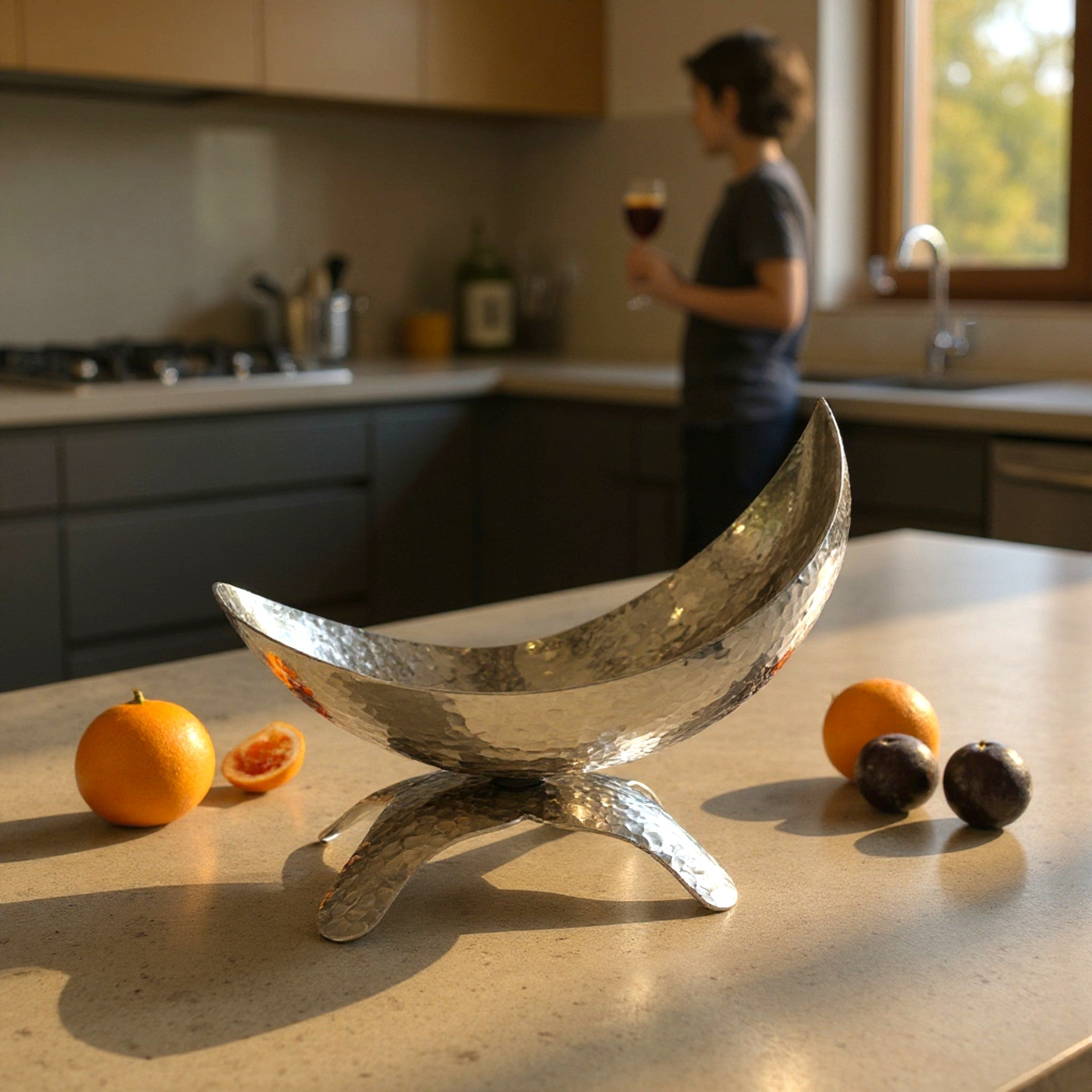 Crescent Harmony Fruit Bowl (Medium)